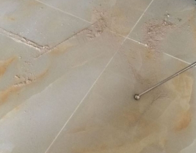 千阳瓷砖空鼓维修公司分享粘合剂选择不当在瓷砖铺贴过程中可能导致以下问题