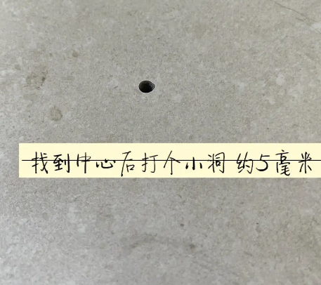 千阳瓷砖空鼓维修公司专业解答在瓷砖铺贴过程中，如果砂料搅拌不均匀，将会带来以下问题